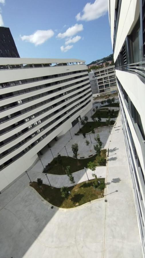 Habitacion Con Bano Privado Bilbao Bagian luar foto