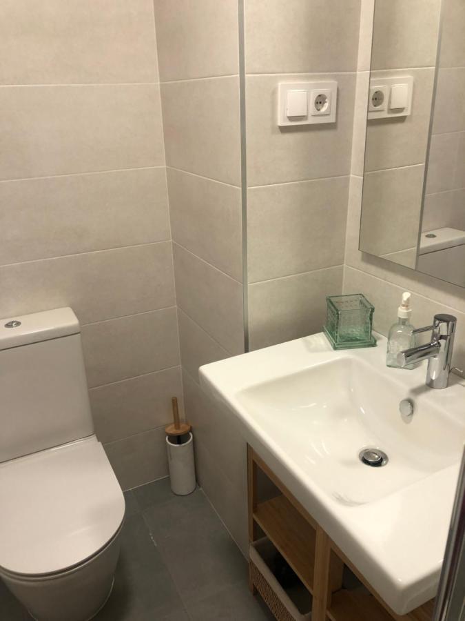 Habitacion Con Bano Privado Bilbao Bagian luar foto