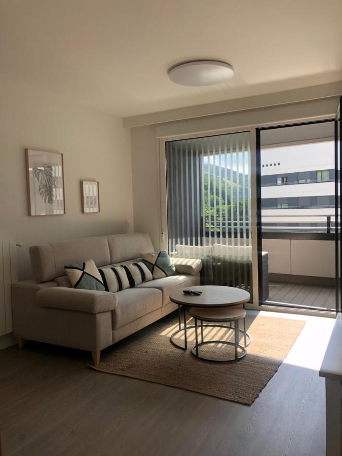 Habitacion Con Bano Privado Bilbao Bagian luar foto